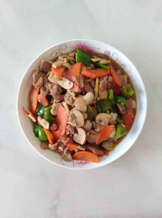 家的味道—口蘑炒五花肉