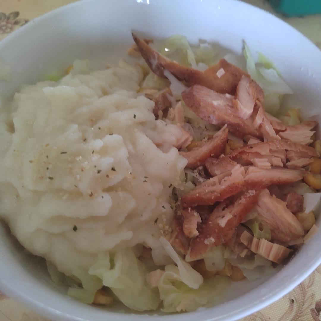 减脂鸡胸肉轻食沙拉