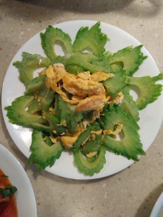 苦瓜炒鸡蛋