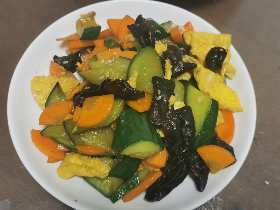 木须胡萝卜黄瓜木耳