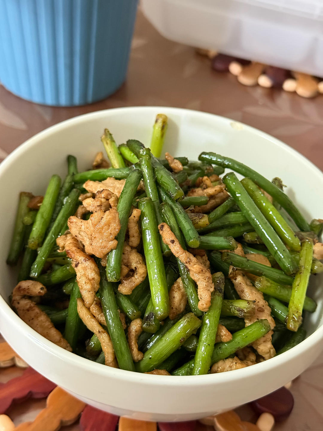 蒜苔炒肉丝