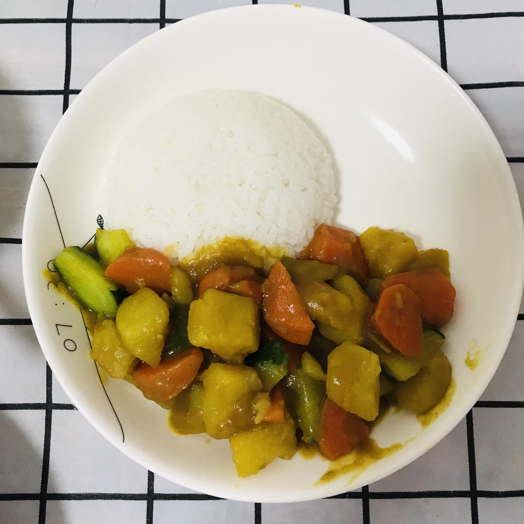 鸡肉咖喱土豆（懒人一定要收藏的菜谱😄）