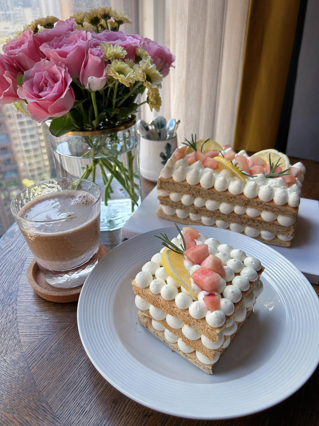 生椰拿铁蛋糕，完美组合yyds！