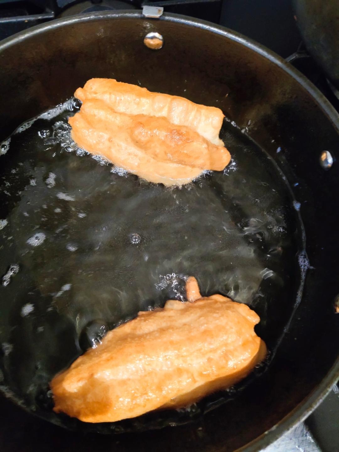 酥软小油条（早餐）