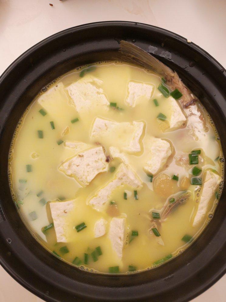 奶白鲫鱼豆腐汤|一条鱼最后的温柔