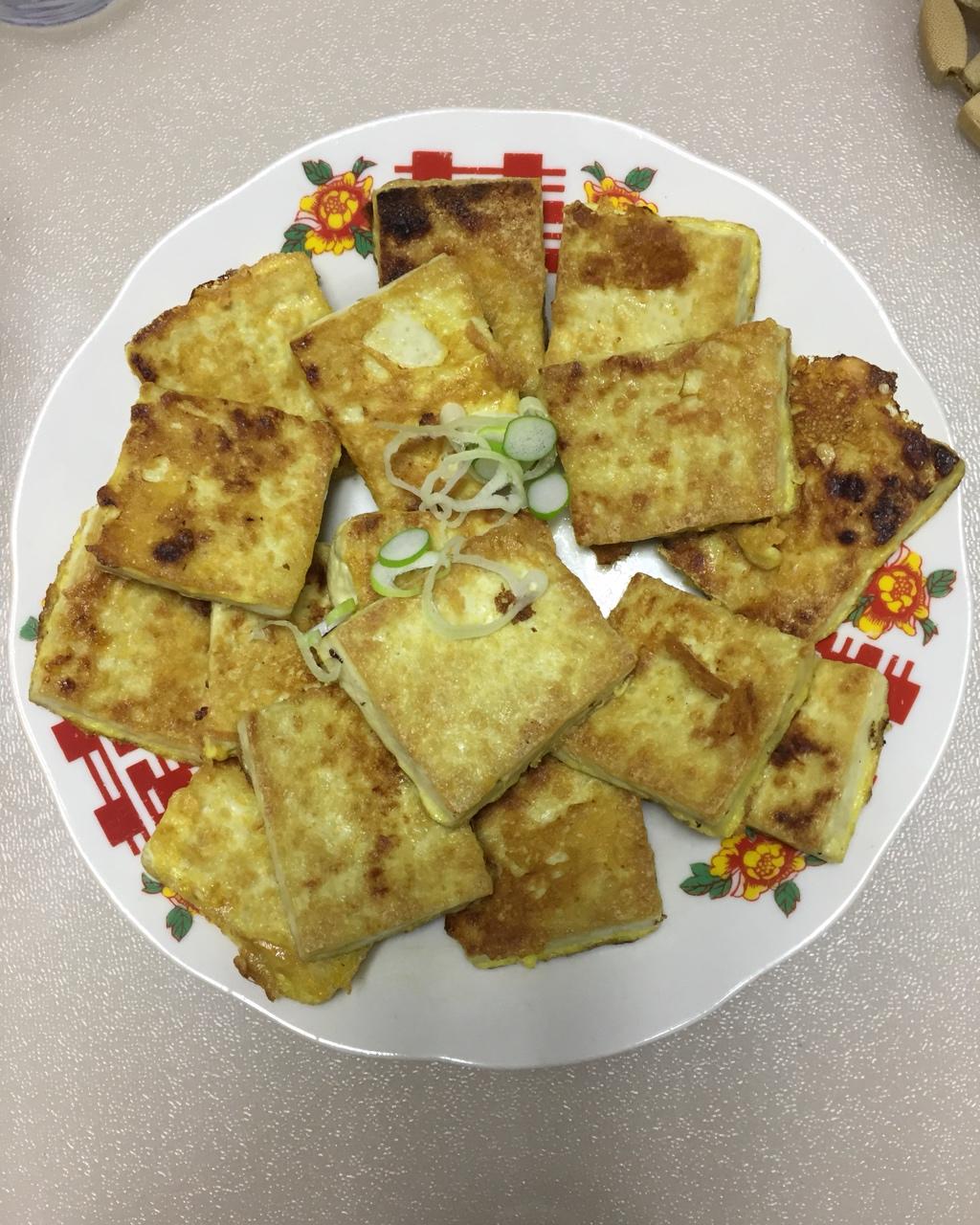 大宝怎么了做的鸡蛋煎豆腐