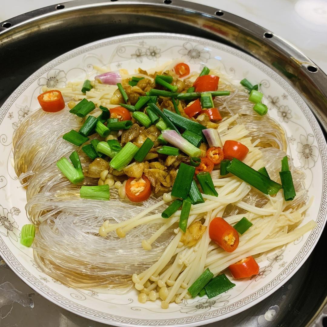 蒜蓉蒸金针菇粉丝（小心上瘾）