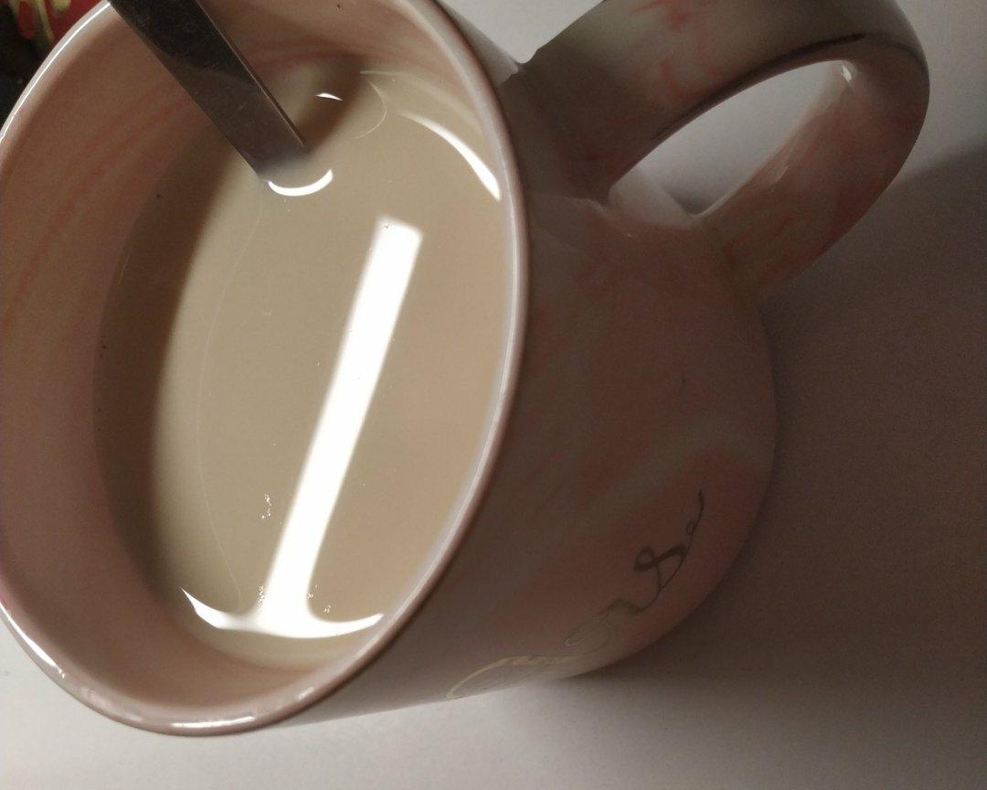 奶茶，旺仔牛奶