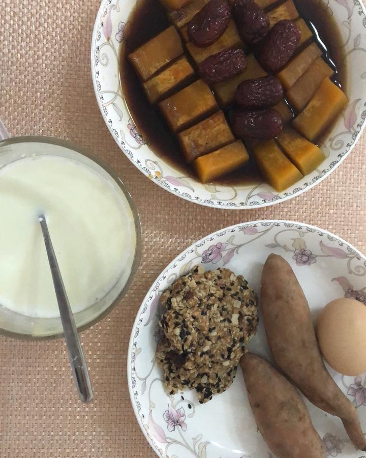素食:有机燕麦芝麻大饼干