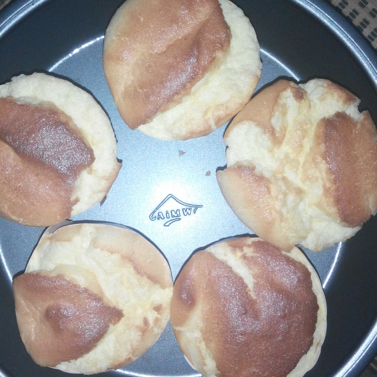 不会回缩的纸杯蛋糕