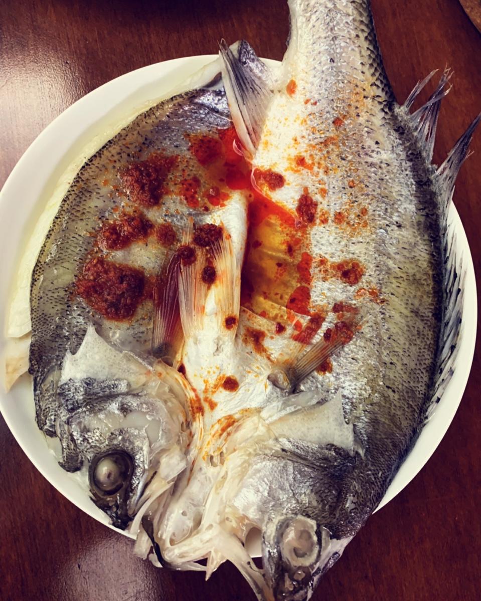 清蒸海鲈鱼