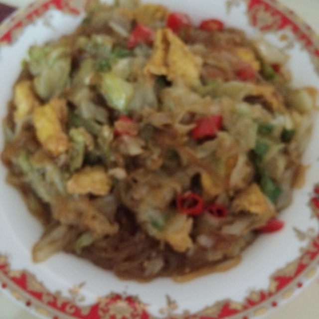 包菜粉丝炒鸡蛋