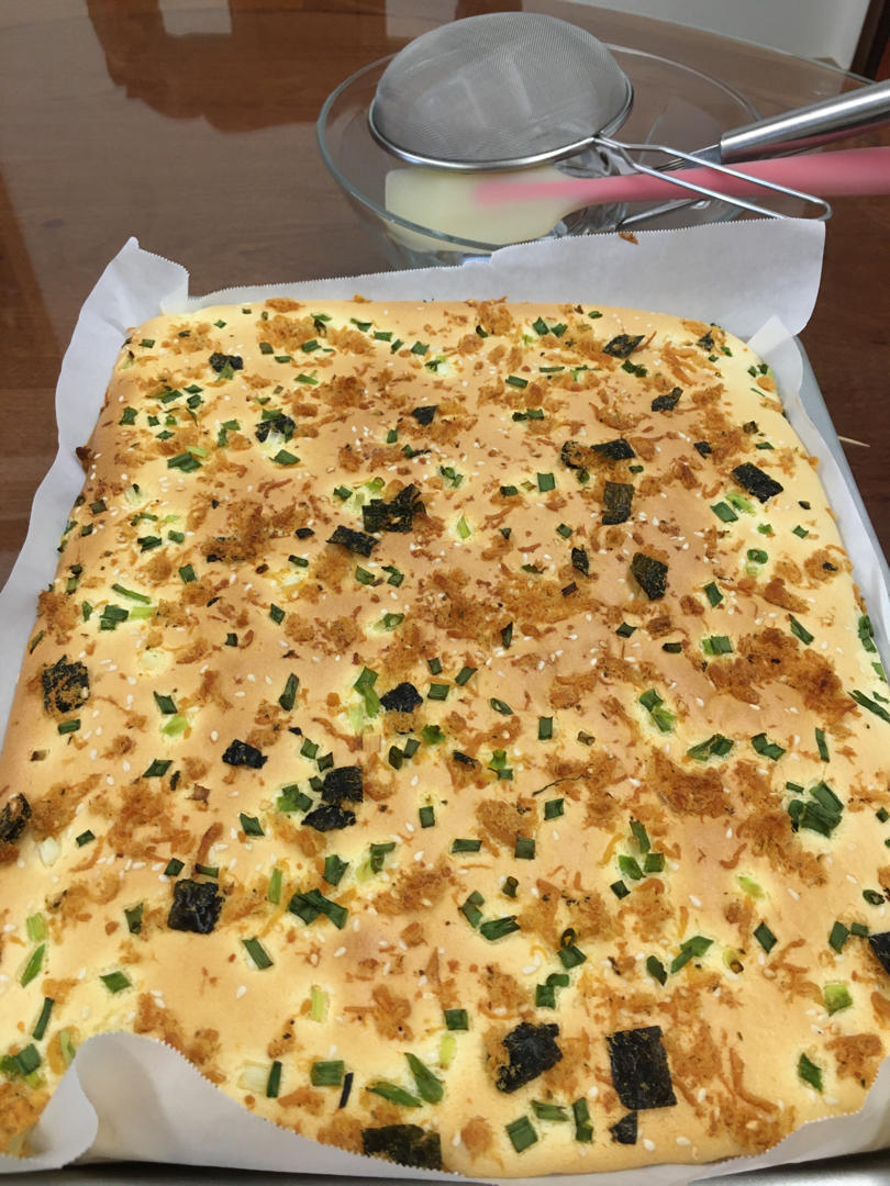 香葱海苔肉松芝麻蛋糕卷