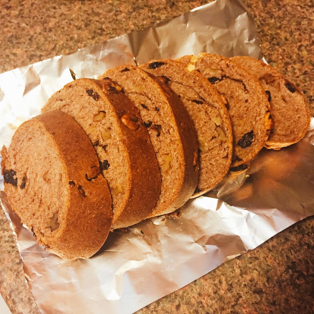 【面包食验】免揉提子核桃包 - 爱面包懒人必备