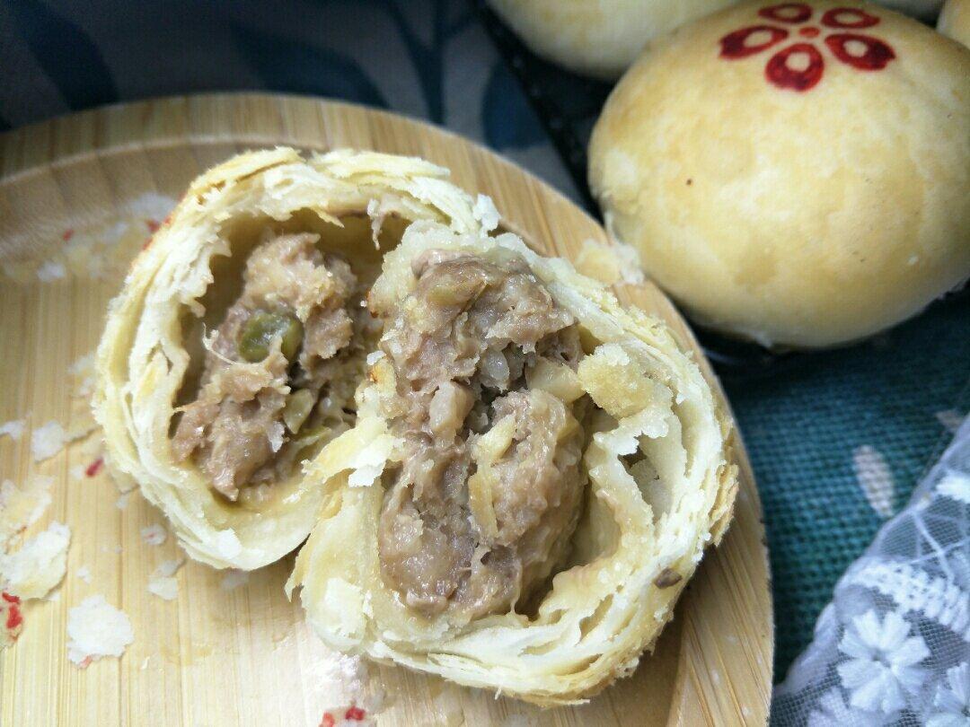 排四个小时队也买不到的鲜肉月饼，秘诀是放麻油！
