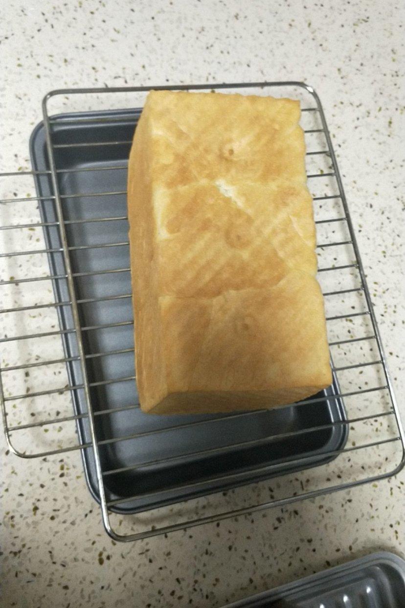 基础面包制作 Basic Bread (Loaf&Roll)