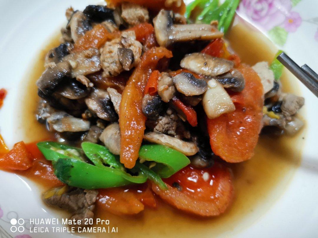 西红柿烩口蘑