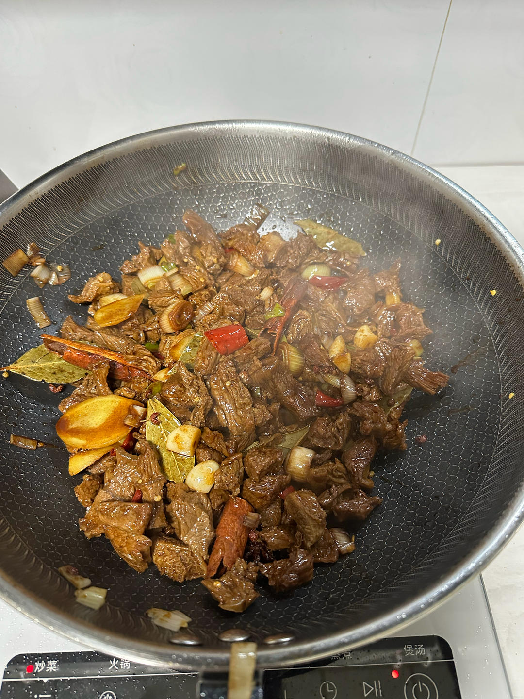 红烧牛肉土豆 （独家秘制）