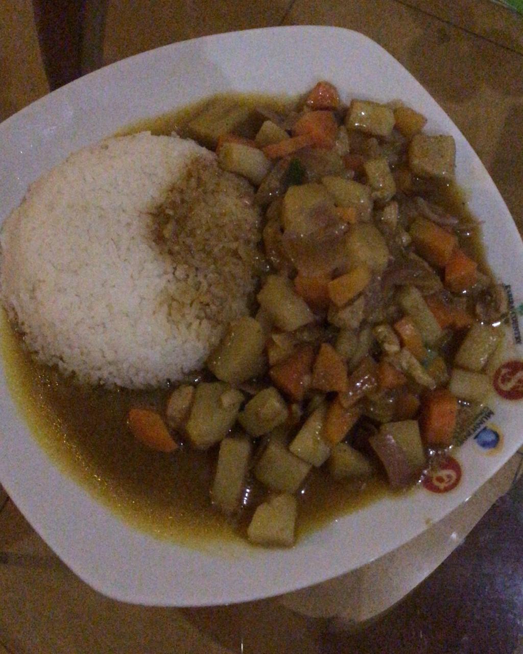 咖喱鸡肉饭