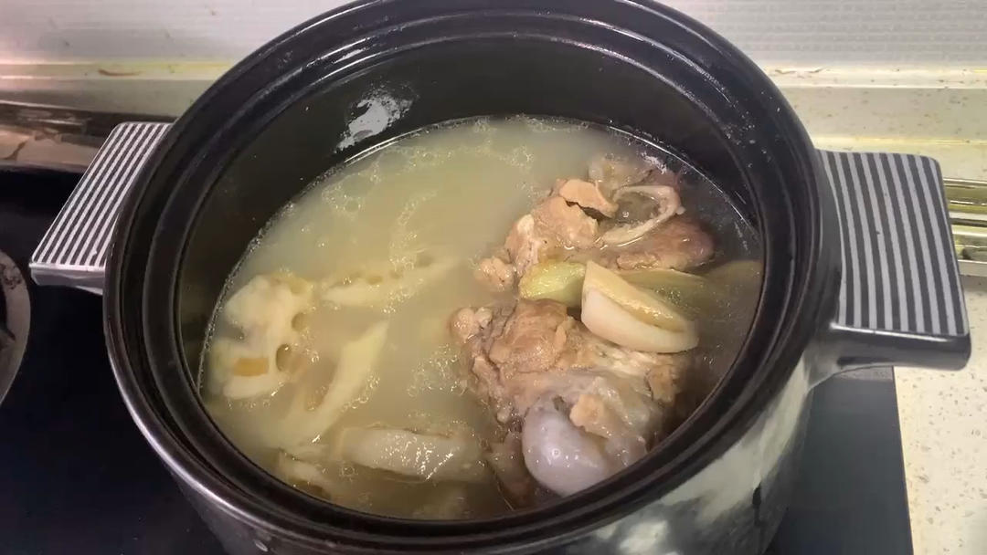 排骨莲藕汤