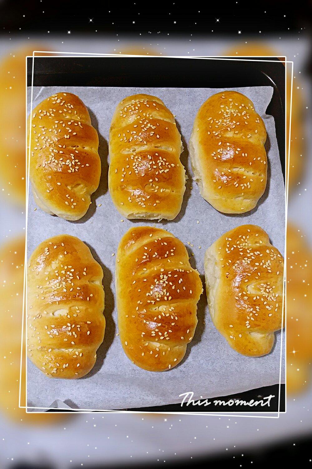 肉松肠仔包