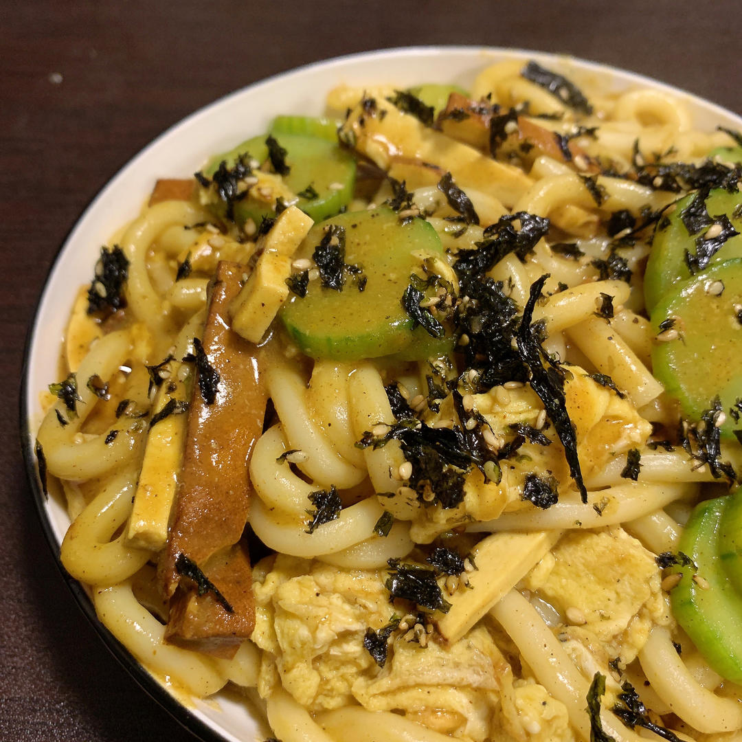 好吃到流泪的鸡蛋炒乌冬