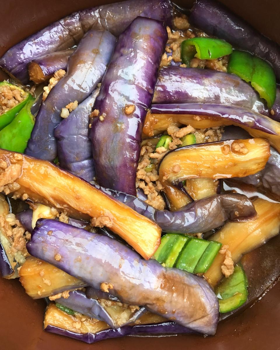 步骤图：肉碎茄子煲（附咸鱼茄子煲做法）