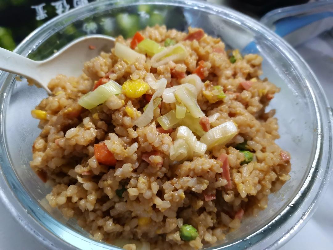 好吃到停不下来的酱油蛋炒饭