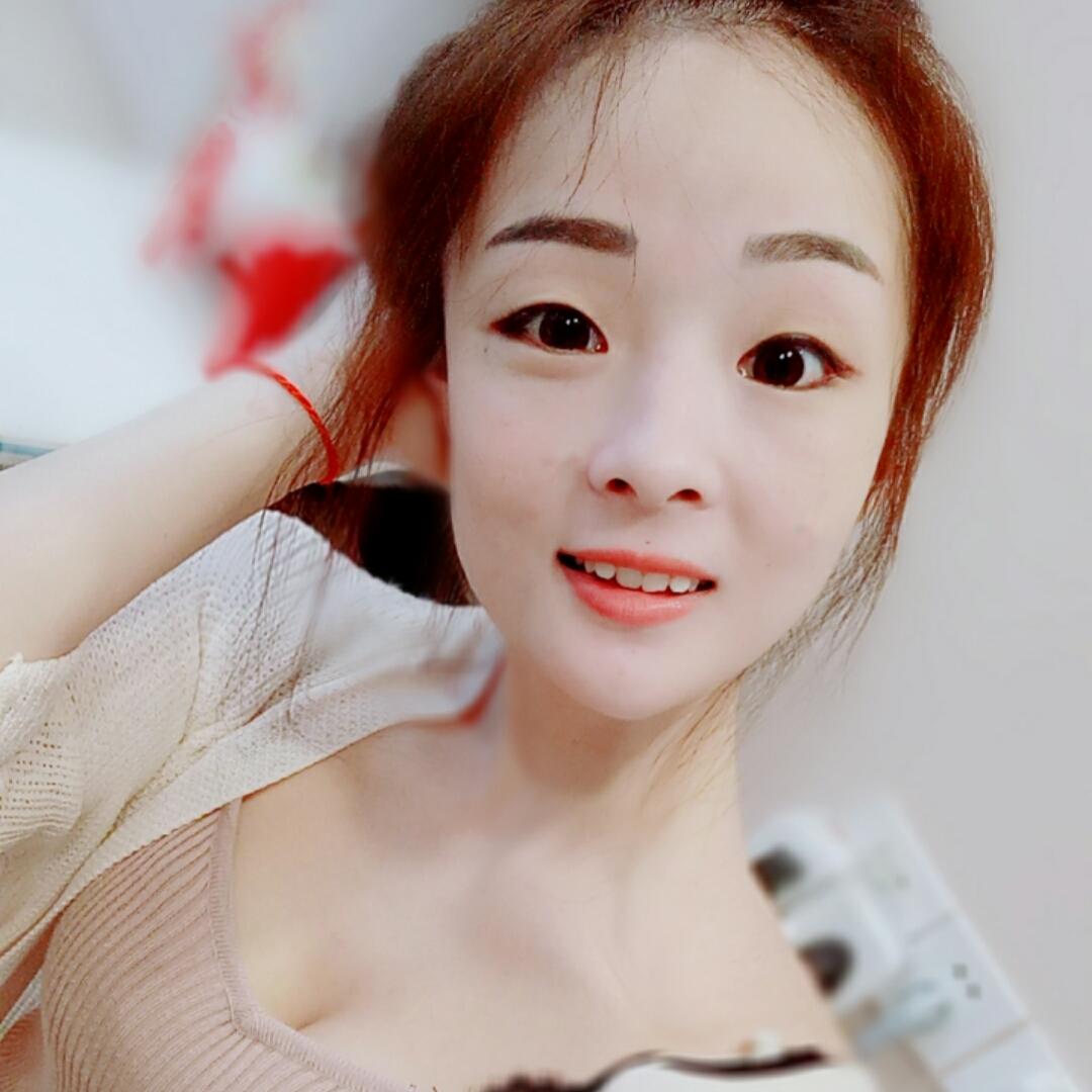 a清衣素颜