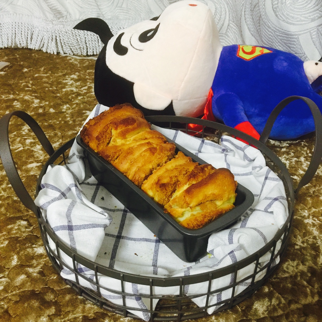 手撕千层肉松面包