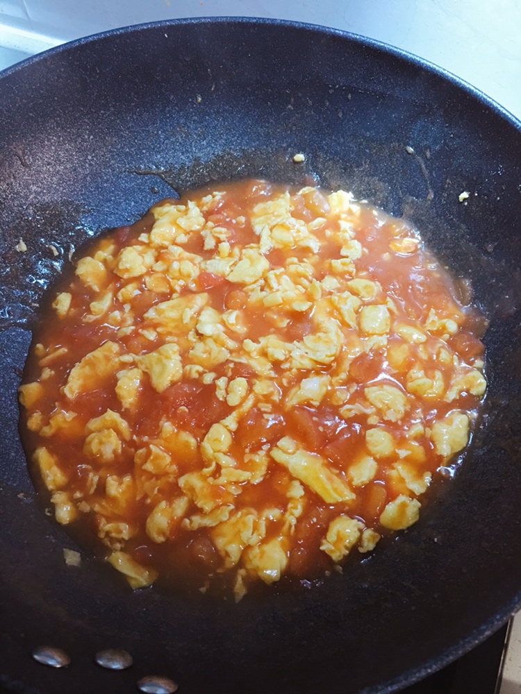 西红柿炒鸡蛋（河南安徽口味）的做法