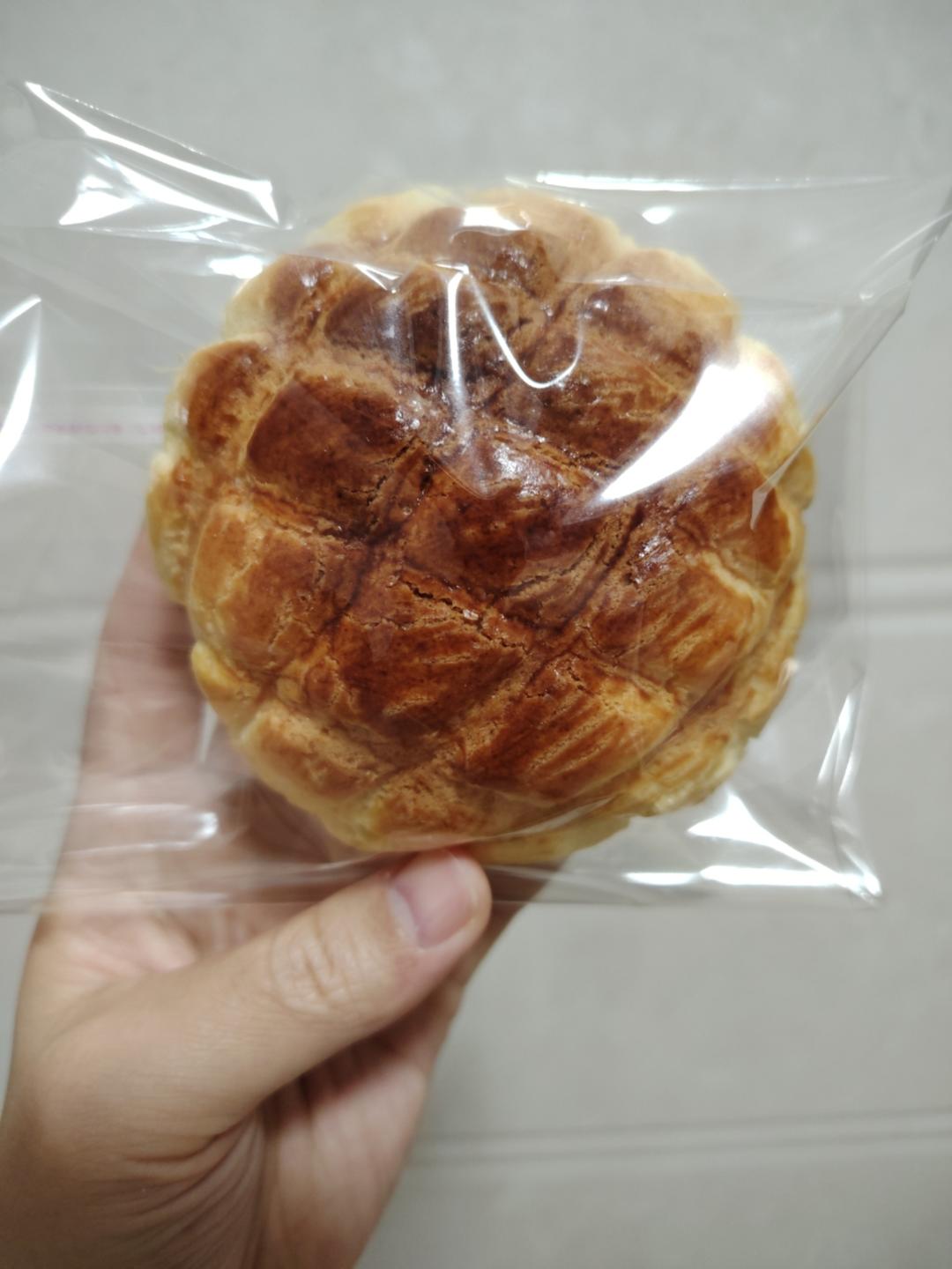又香又软又拉丝，咬一口奶香十足！超治愈的淡奶油波兰种小餐包