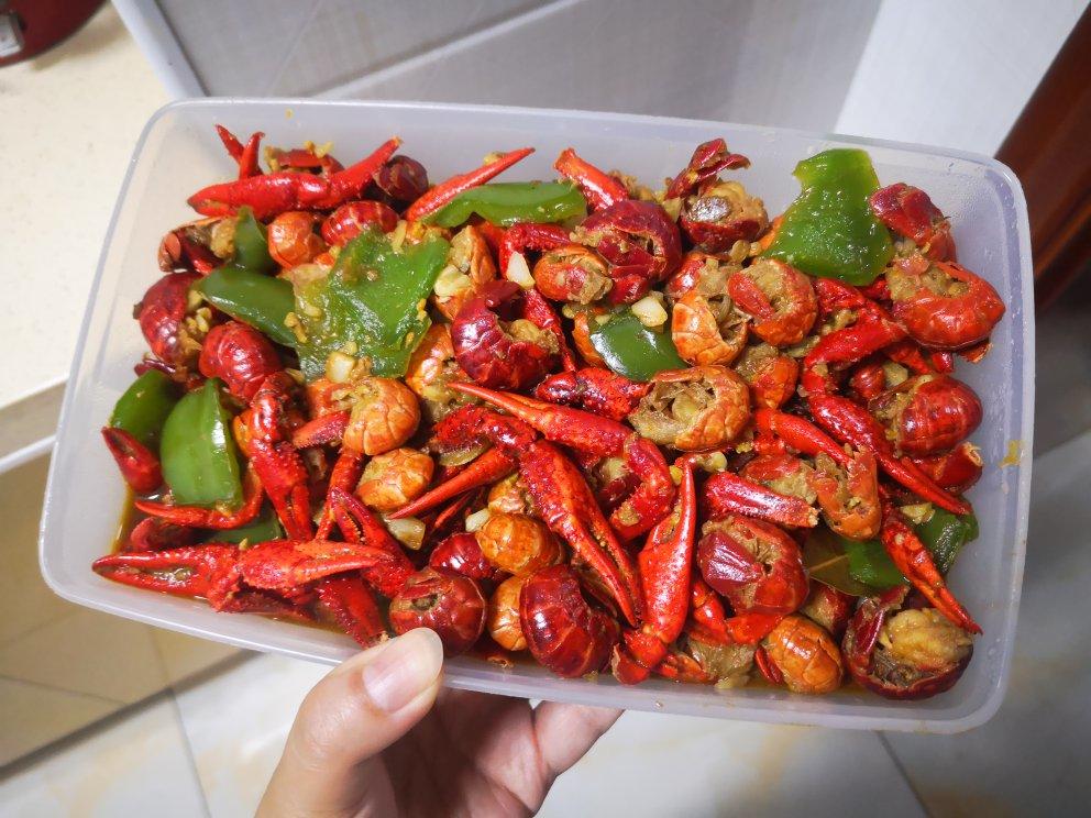 小龙虾（适合孩子吃的不辣做法）