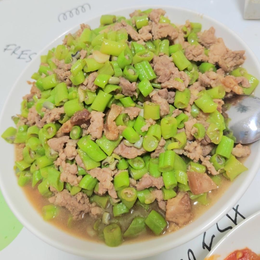 超简单的下饭菜🔥肉末豆角，好吃到流泪