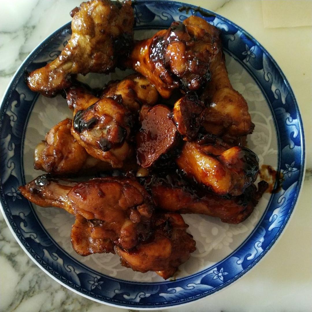可乐鸡翅，好吃到舔手指，隔壁小孩馋哭了！