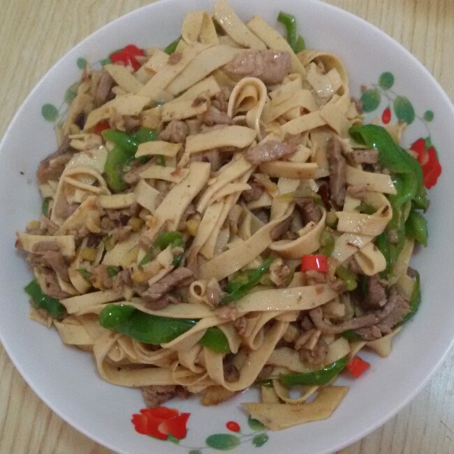 芹菜千张肉丝