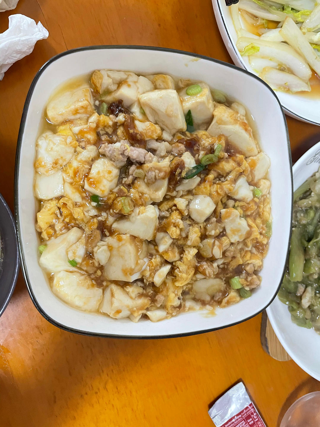 豆腐抱蛋