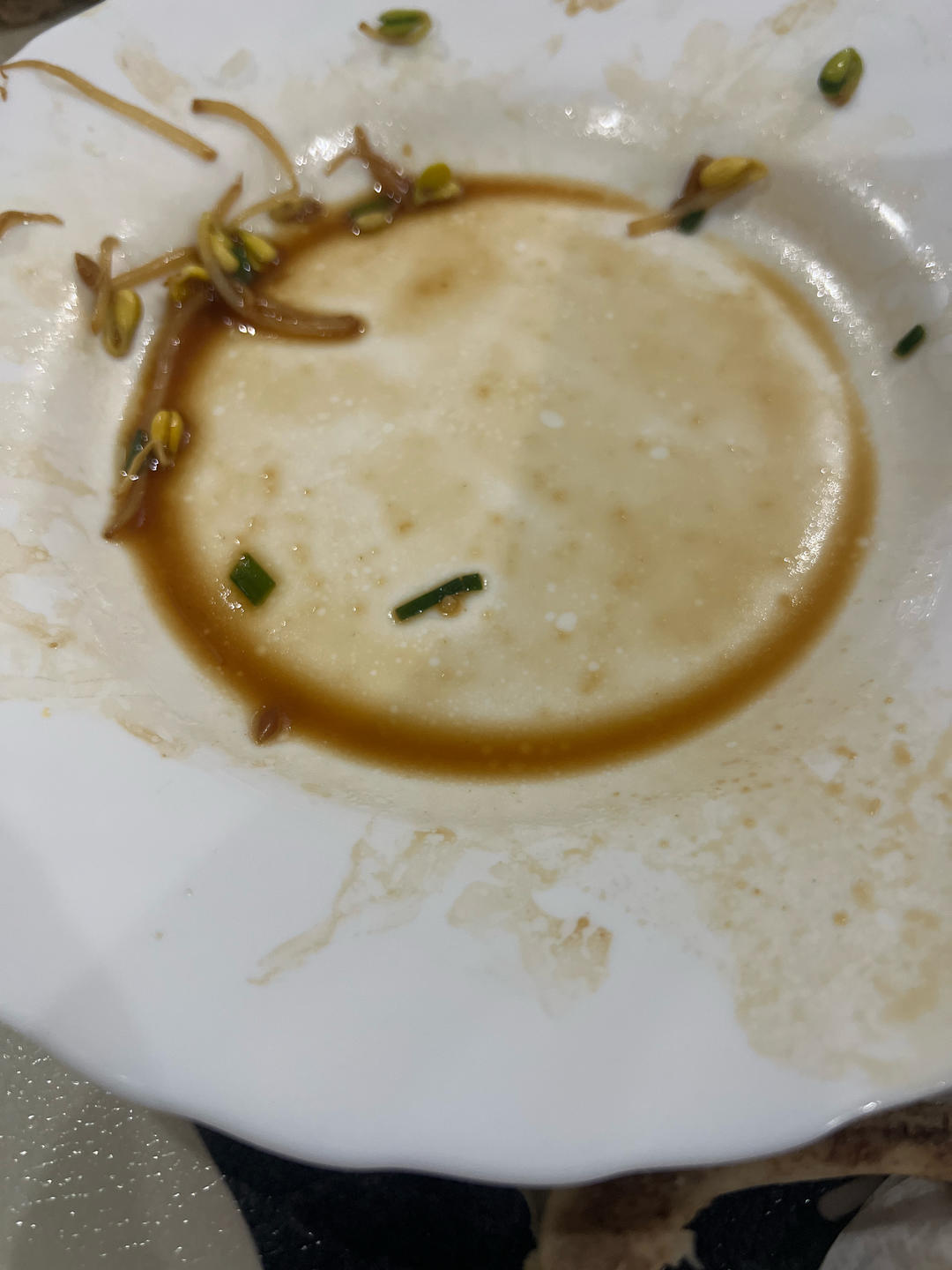 炒黄豆芽多加一步，锅气十足，孩子说太好吃了！