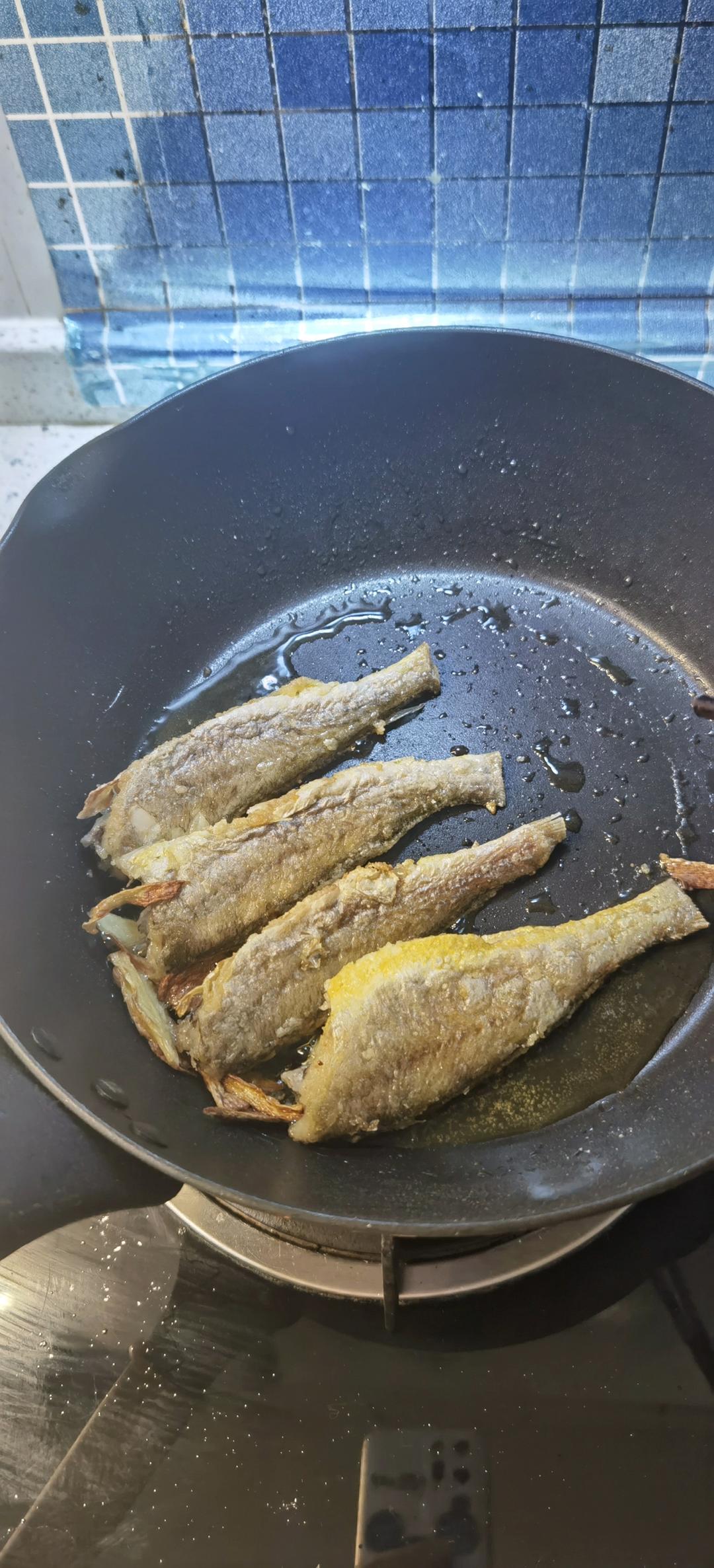 🐟香煎黄花鱼（外焦里嫩技巧）