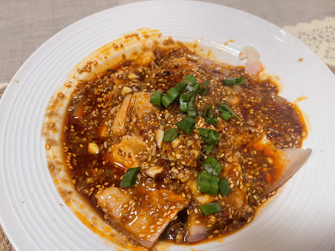 麻辣酸甜 蒜泥白肉