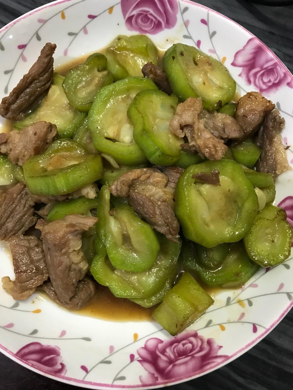 丝瓜炒瘦肉