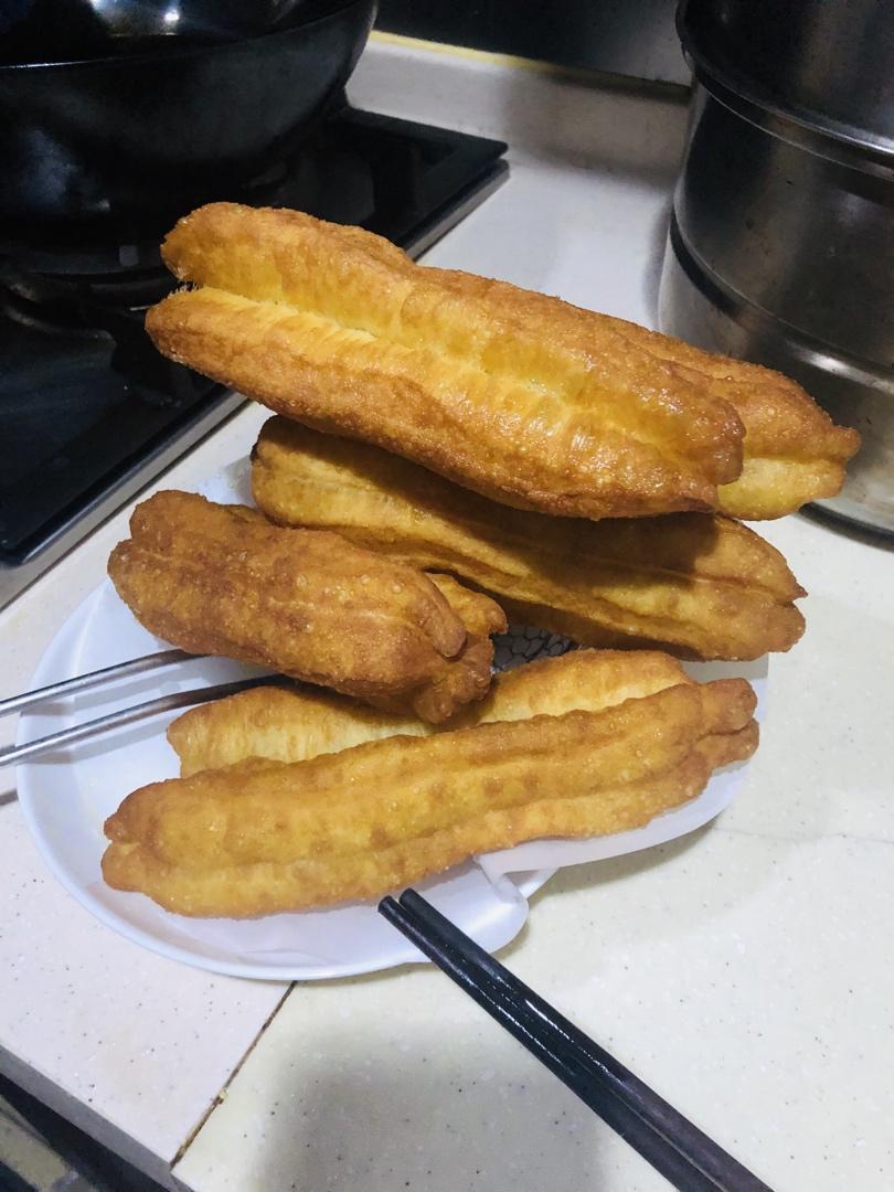 自制无泡打粉油条