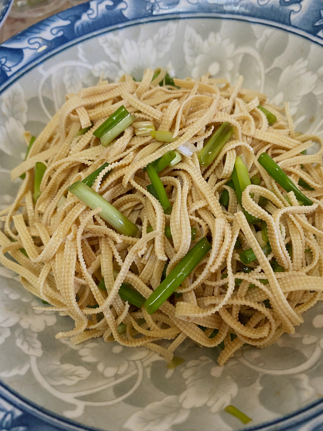 凉拌千张豆腐丝