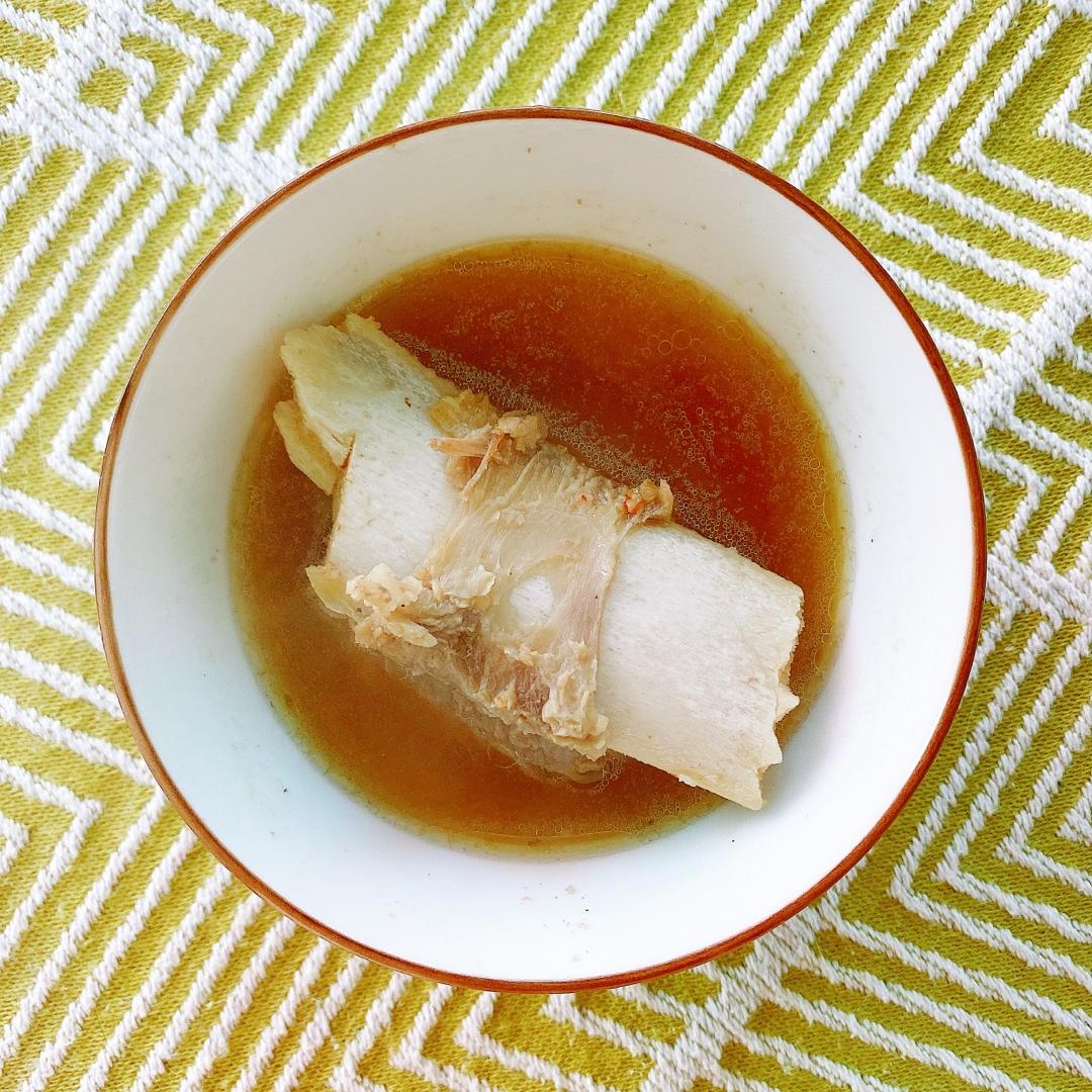 萝卜牛排汤