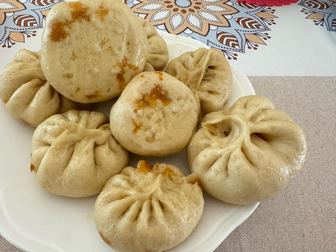 猪肉粉条豆腐包子