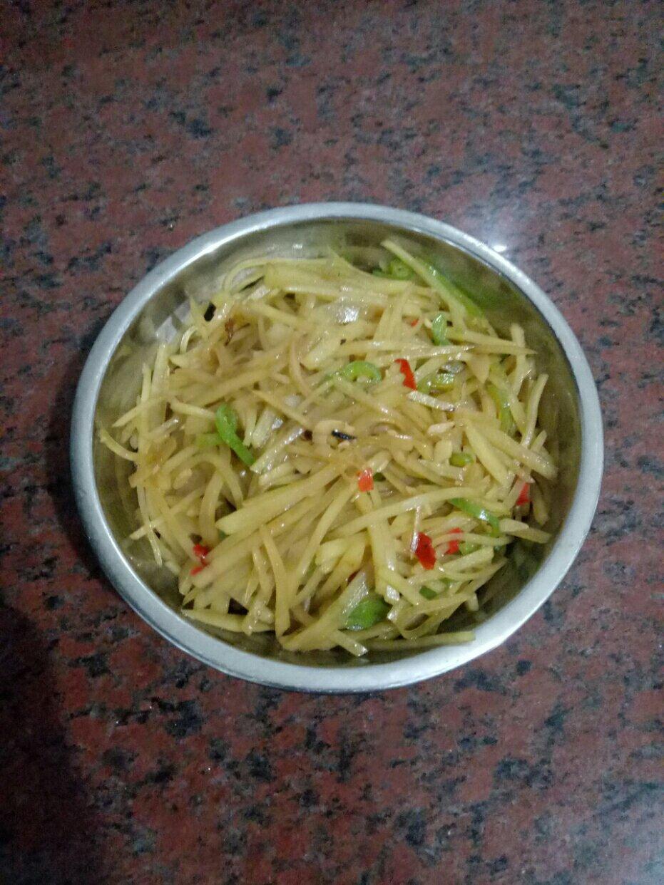 〈辣椒炒土豆丝〉，新手必学，欣小厨 😉