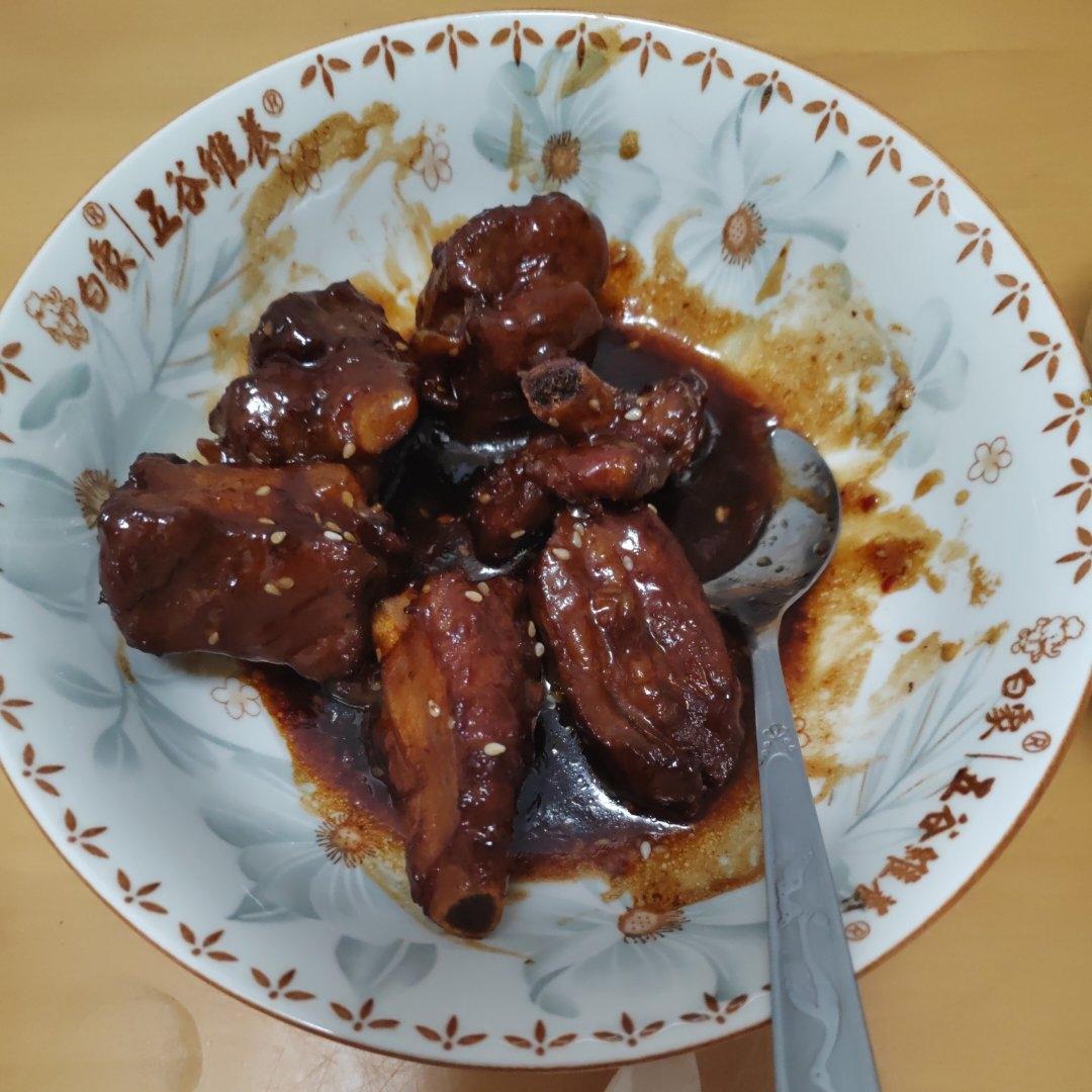 红烧排骨｜酱香浓郁