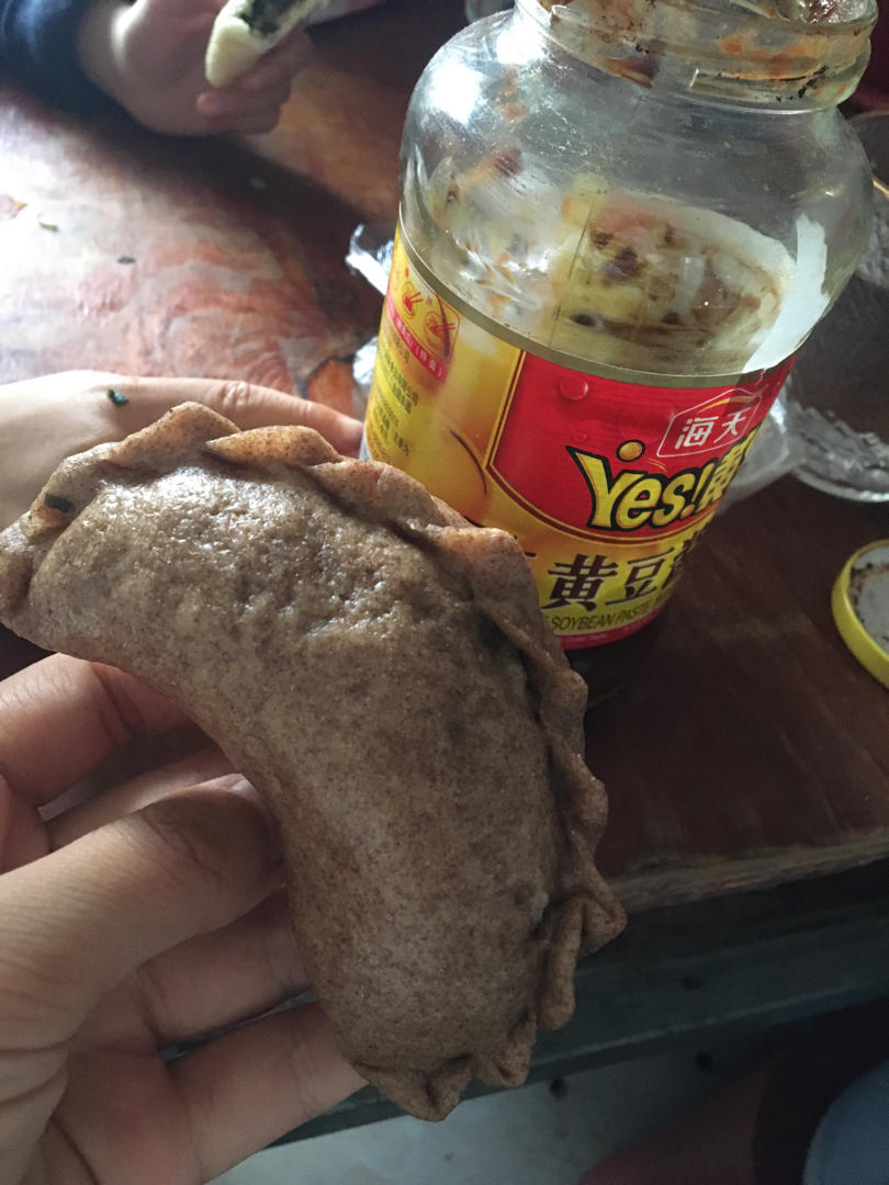 韭菜鸡蛋馅包子