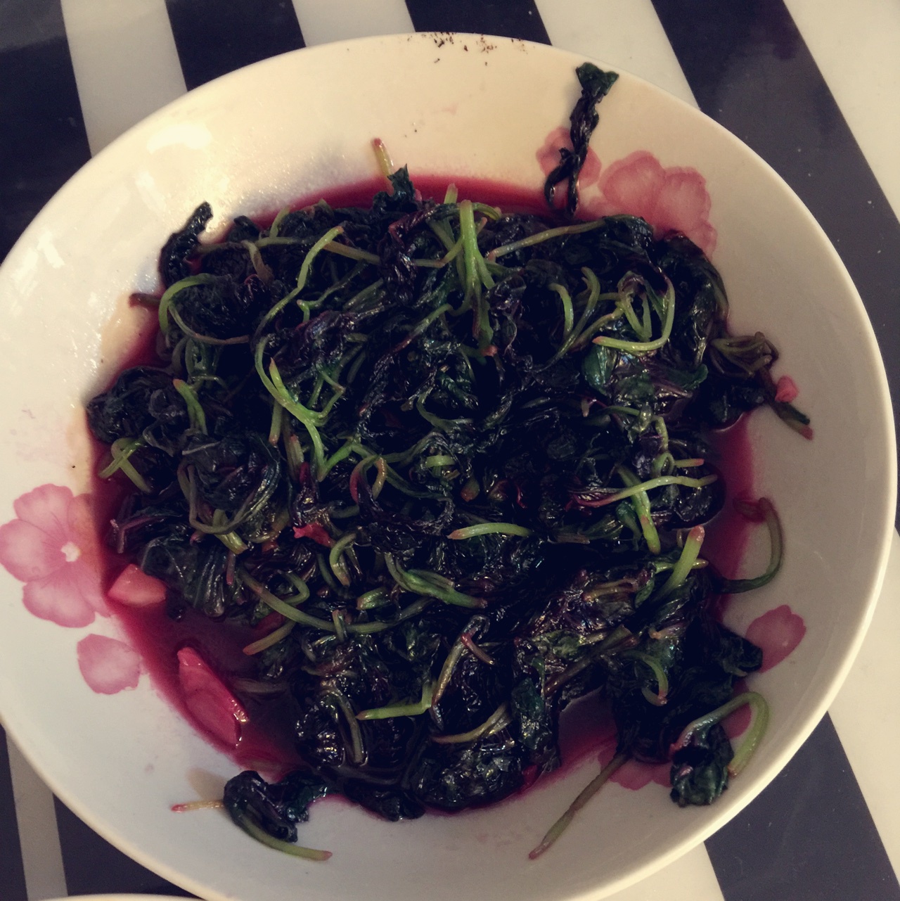 蒜炒红米苋