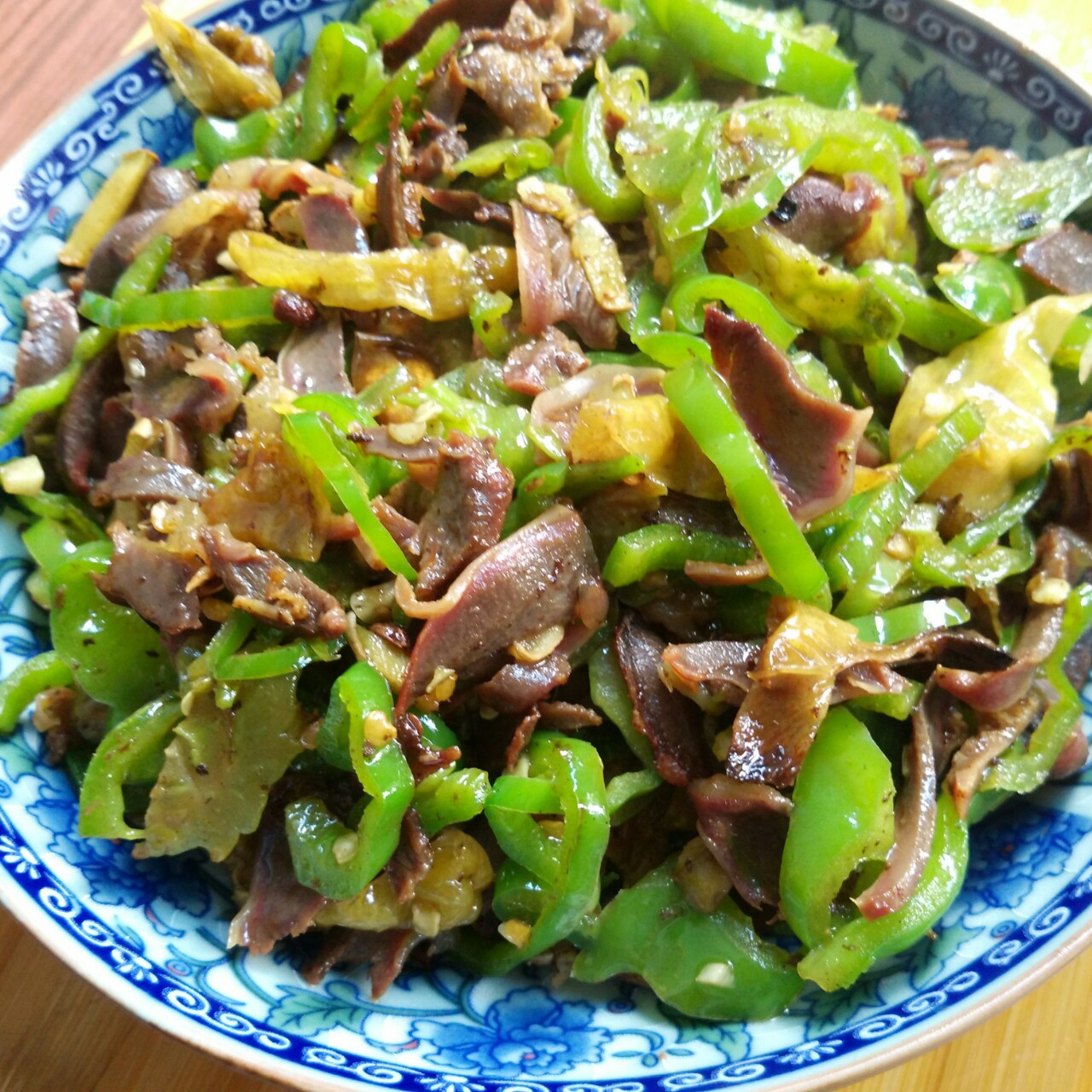 剁椒辣炒鸡胗